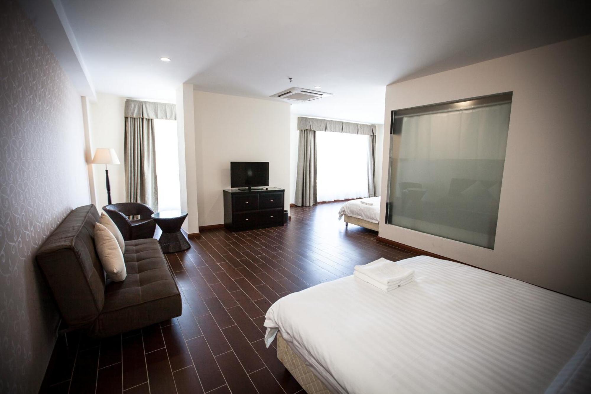 Putatan Platinum Hotel Kota Kinabalu Quarto foto